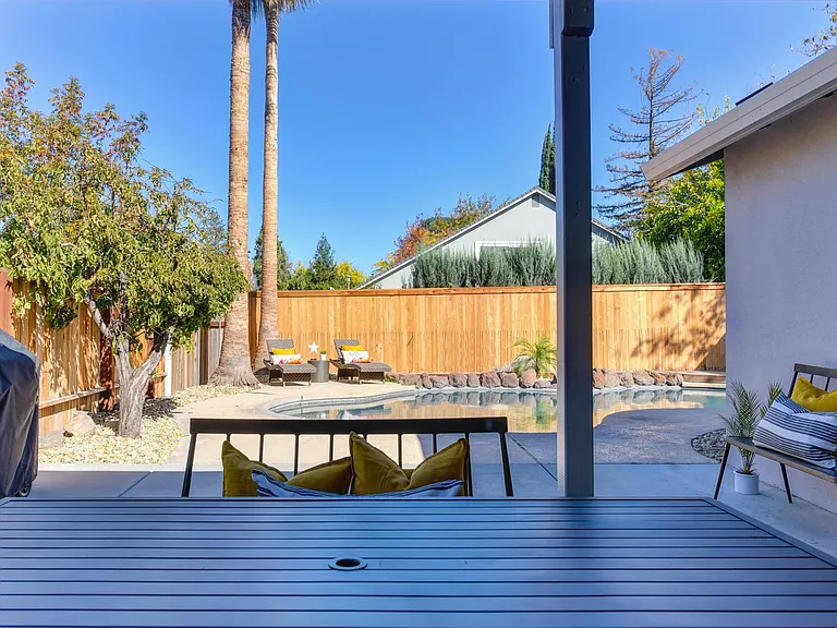 5613 Phlox Ct — Photo 33