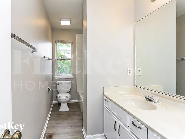21439 W Georgetown Ct — Photo 7