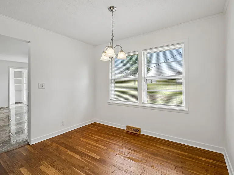 1305 Highway 48 S — Photo 23