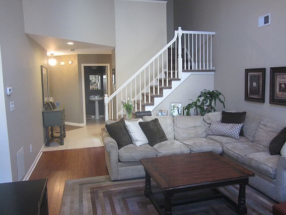 2nd image of 89 Woodmont Dr