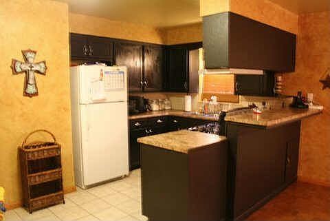 4th image of 3326 Iris St