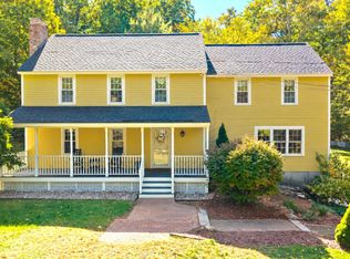 23 Williamsburg Drive, Amherst, NH 03031