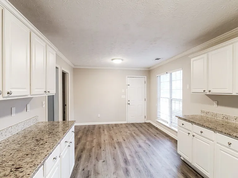 850 Chaseridge Dr — Photo 7