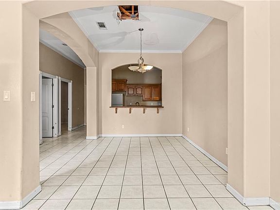 4th image of 448 Quail Ave