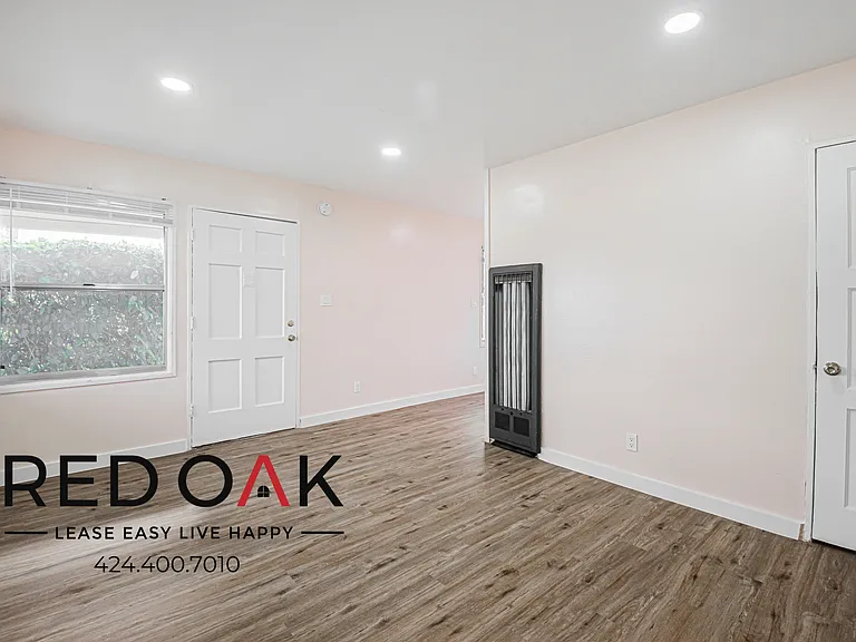 1262 S Maryland Ave #1262 — Photo 6