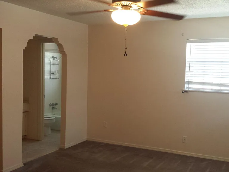 184 Pomeroy Dr — Photo 5