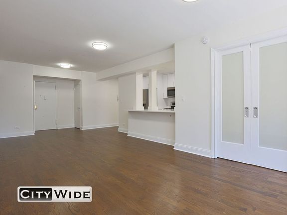 3rd image of 157 E 57th St APT 10B