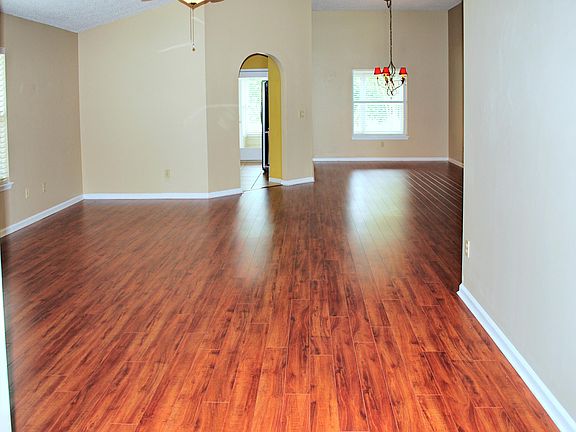 3rd image of 184 Patrick Mill Cir