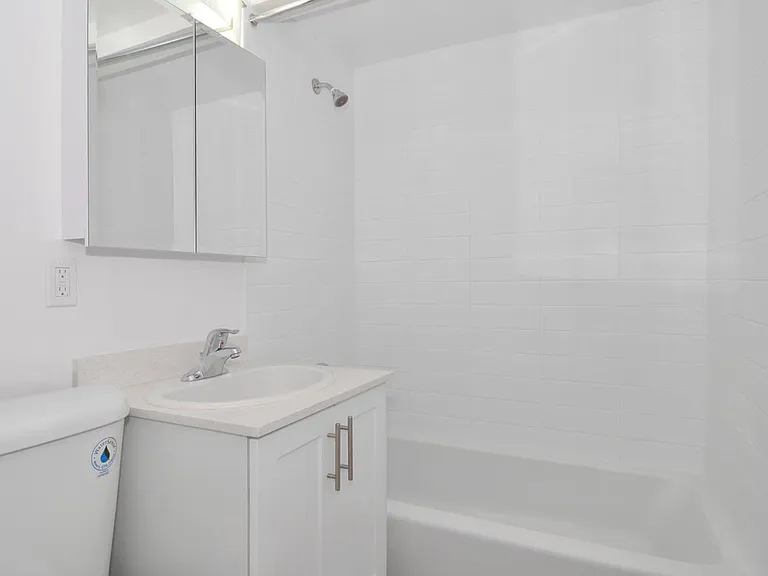 1260 Harwood St — Photo 22