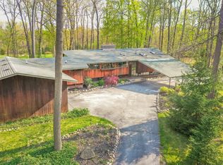 3585 Grapevine Trl, Clarkston, MI 48348