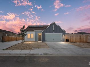 9110 Winding Stream Ave, Bakersfield, CA 93311