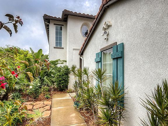 4th image of 121 Via Escondido