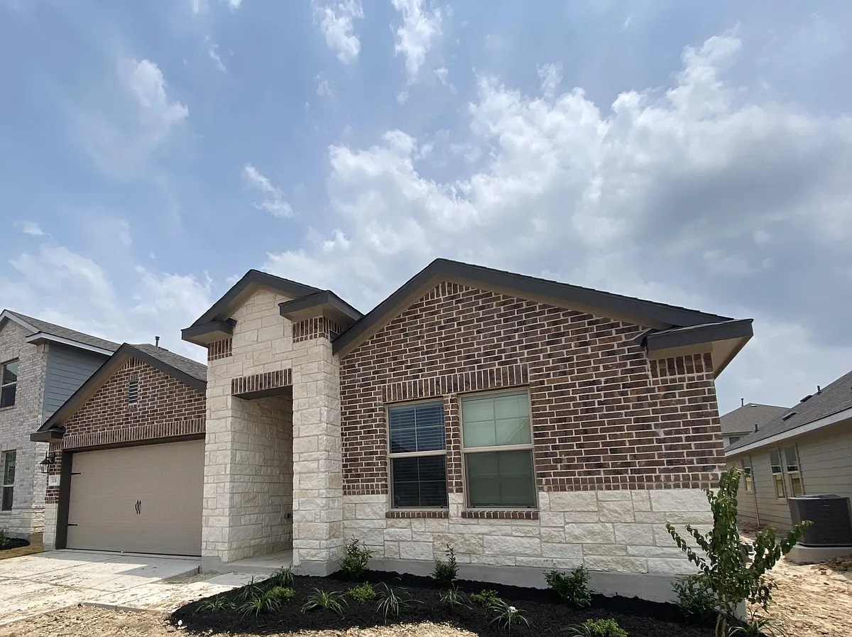 Building Photo - 1112 Verona Dr
