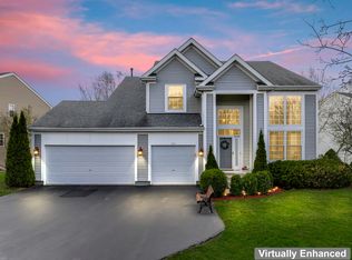 193 S Pleasant Rd, Lake Zurich, IL 60047
