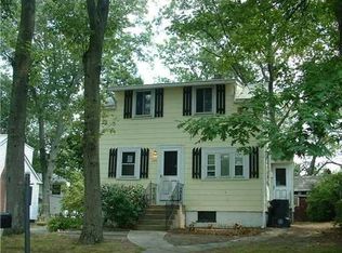 100 Early Ave, Warwick, RI 02889