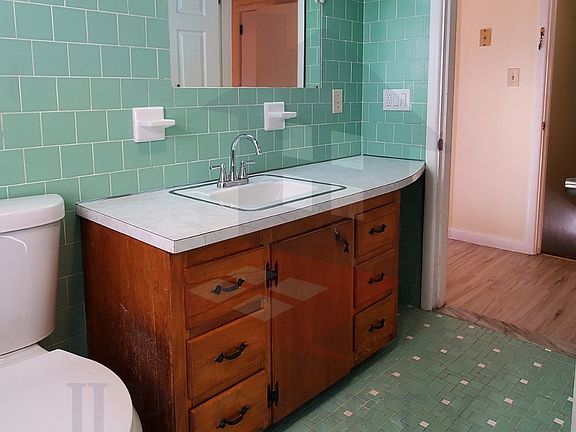 5th image of 18 Pengrove St Floor 2