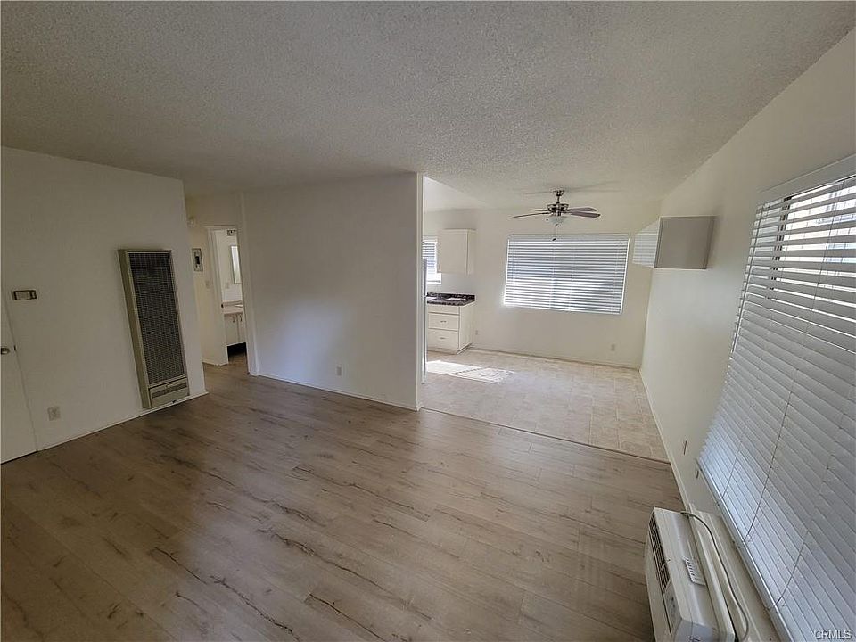 1st image of 5258 Cartwright Ave