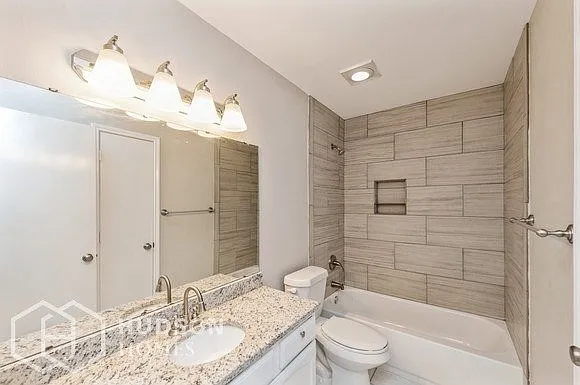4136 Clary Dr — Photo 16