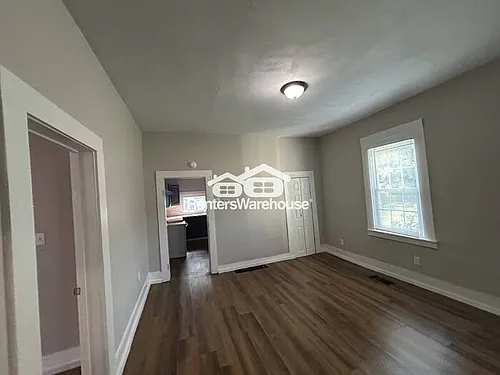 5621 Court H Photo 1