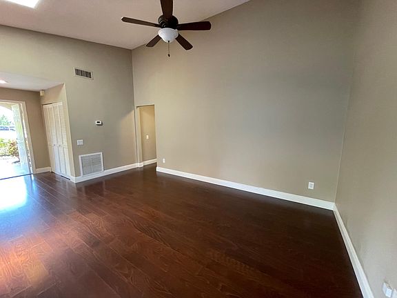4th image of 6609 Edgeworth Dr