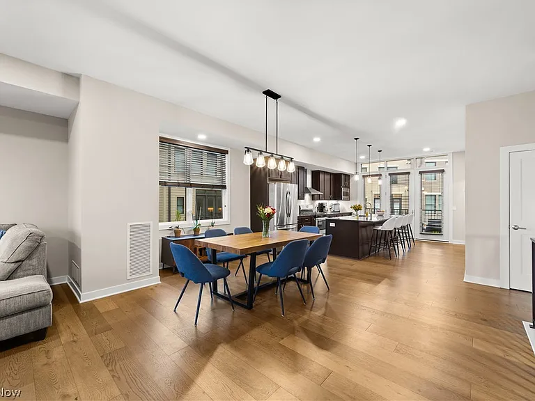 11202 N Park Pl — Photo 8