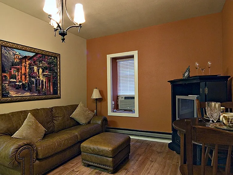 122 N Main St #7 — Photo 7