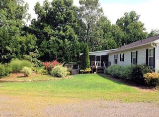 190 Beauchamp Rd, Winston Salem, NC 27106