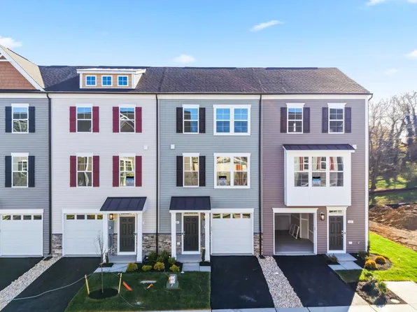 217 Monteith Dr, Winchester, VA 22601
