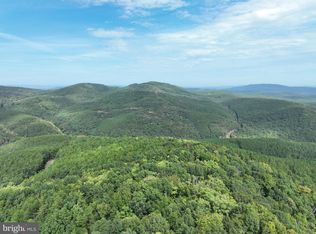 131 Bluffs Blue Beach Rd, Springfield, WV 26763