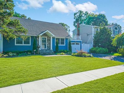 6 Tyrconnell Avenue, Massapequa Park, NY, 11762