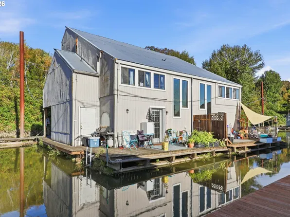5 W Mill St, Ridgefield, WA 98642