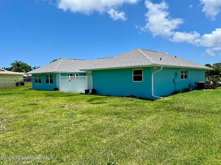1497 Krin Ct NE — Photo 4