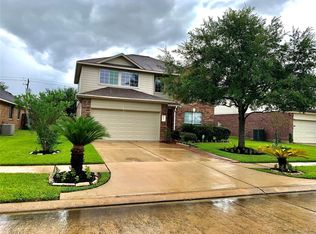 1917 Plum Falls Ln, Pearland, TX 77581