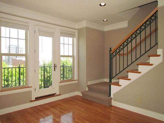 5th image of 2928 Walnut St
