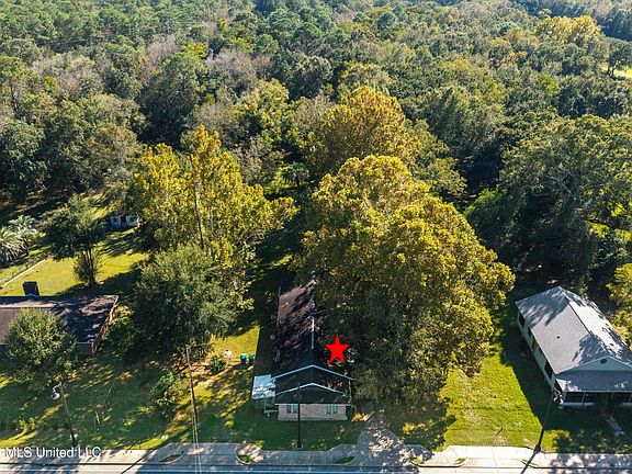 5th image of 14065 Dedeaux Rd