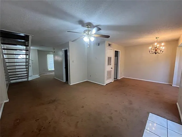 3 bed, 2.5 bath, 1469 sqft, $1,700 — Photo 4