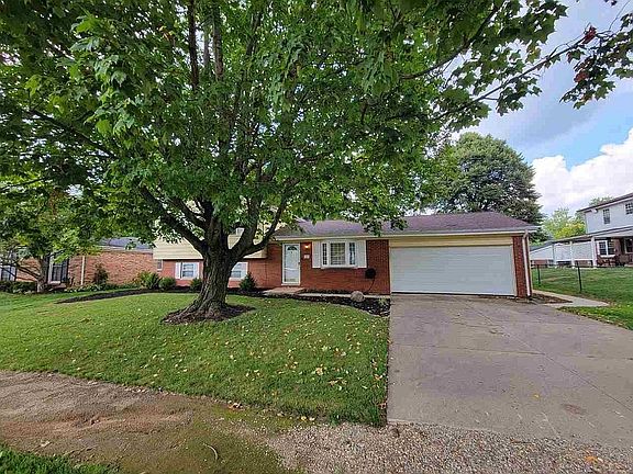 2nd image of 1728 Idlewild Dr