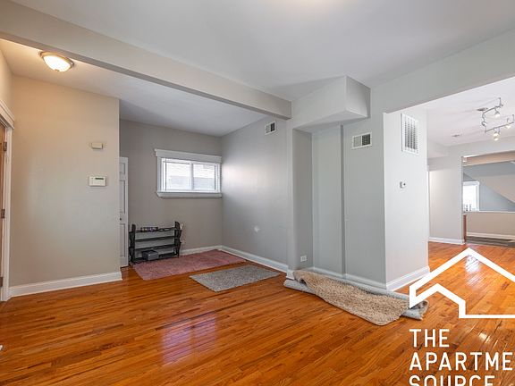 4th image of 4325 N Lawndale Ave
