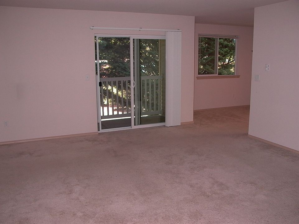 1st image of 1309 McDaniel Ln SE APT 204