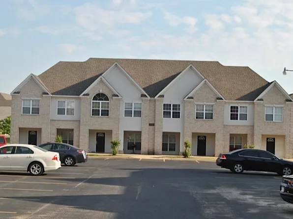 934 E Craighead Forest Rd #B, Jonesboro, AR 72404