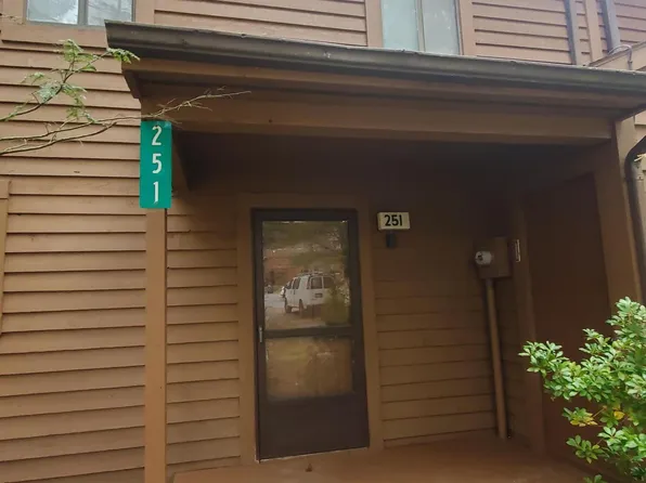 251 Bristol Way, Bushkill, PA 18324