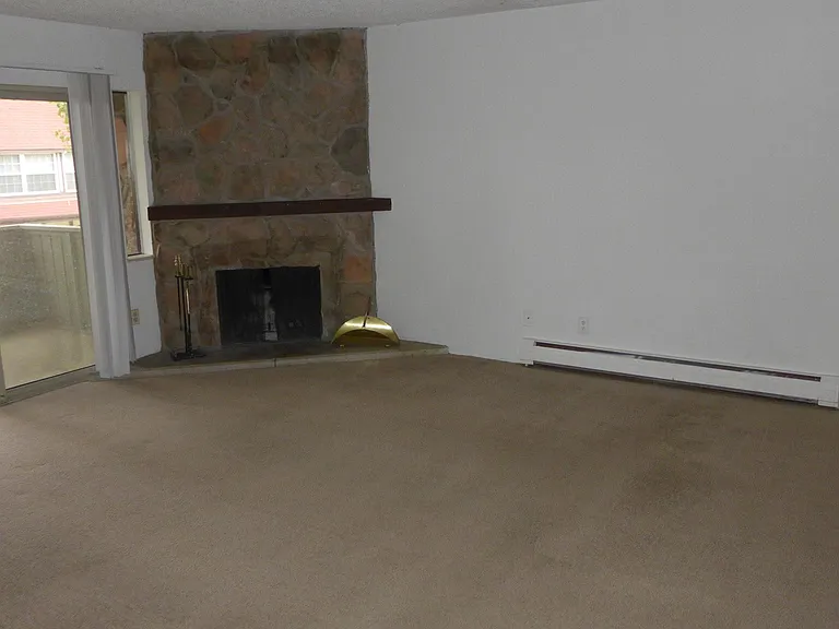 3300 Bridger Trl #202 — Photo 2