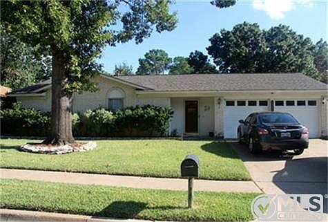 1st image of 1920 Knoxville Dr