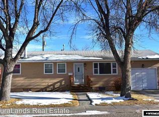 1121 Westwood Dr, Riverton, WY 82501