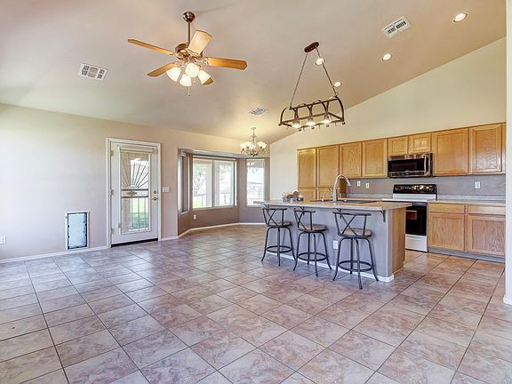 2nd image of 25337 W Pueblo Ave