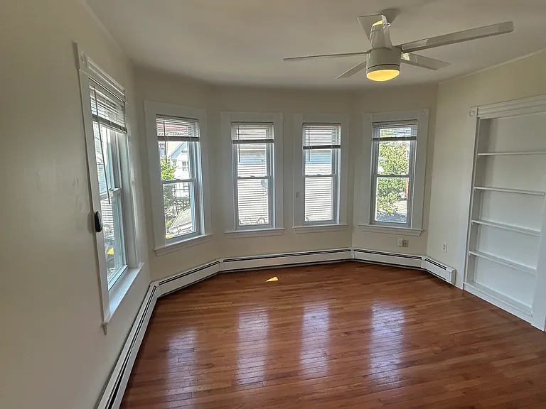 83 Hall St #2A — Photo 4