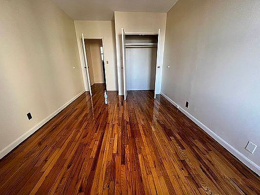 5th image of 1310 Sheridan Ave #5