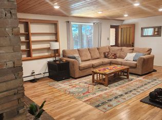 419 Kit Carson Rd, Taos, NM 87571