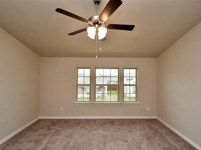 3405 Solana Cir — Photo 12