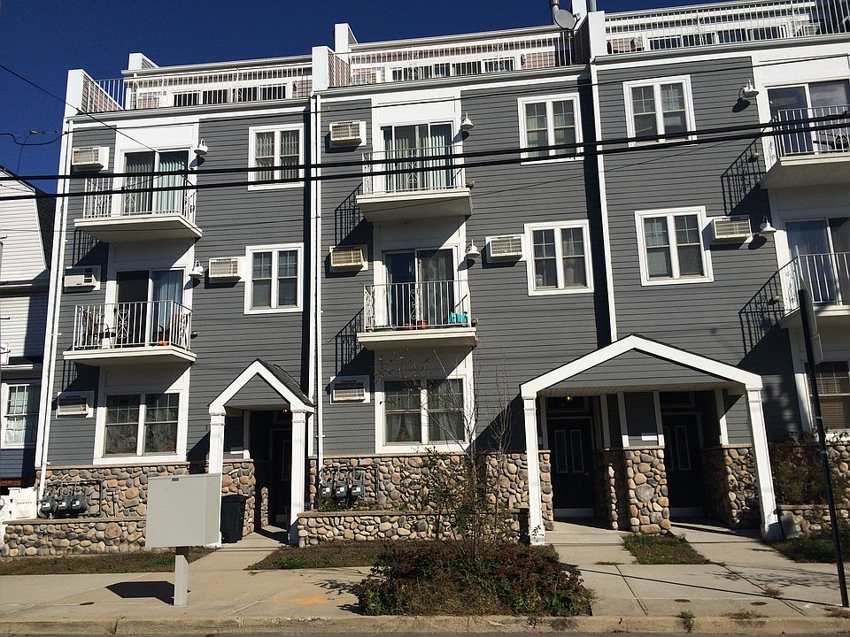 1st image of 138 Beach 92nd St #2B